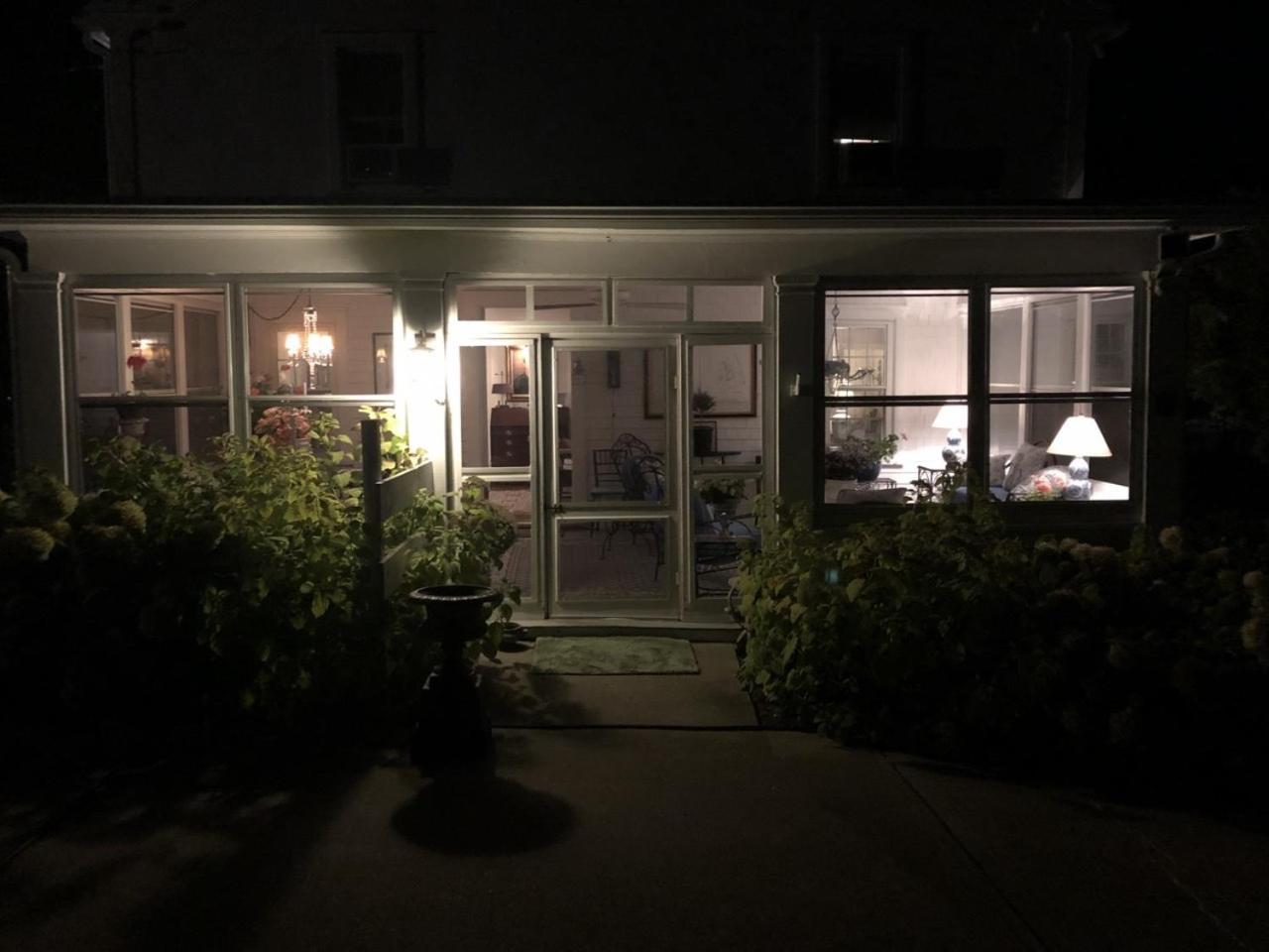 Silvershell Inn Marion Екстериор снимка