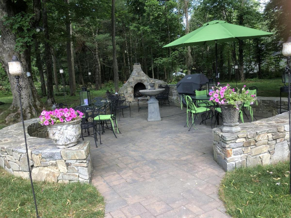 Silvershell Inn Marion Екстериор снимка