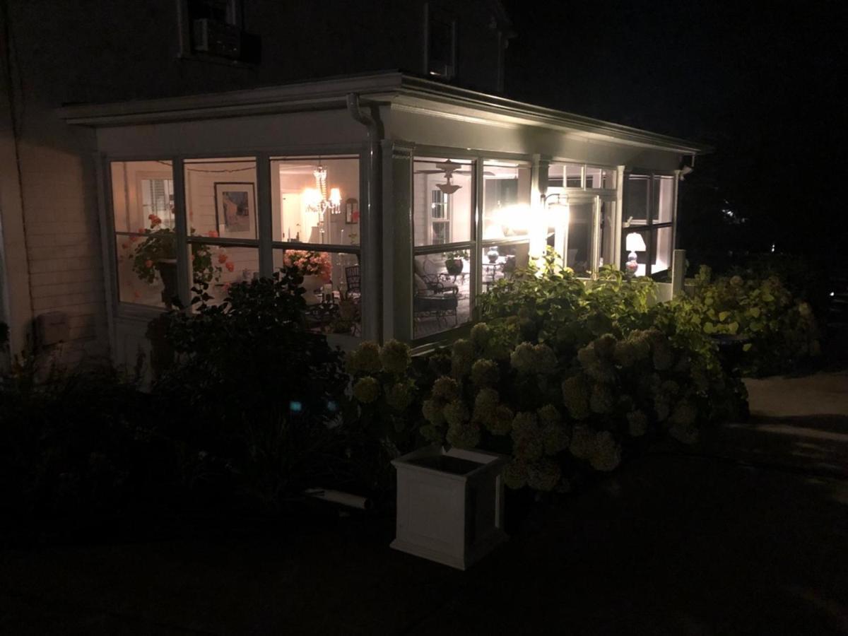 Silvershell Inn Marion Екстериор снимка